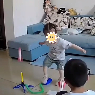 冲天火箭发光飞天火箭冲天炮飞机脚踩发射器男孩女孩儿童户外玩具