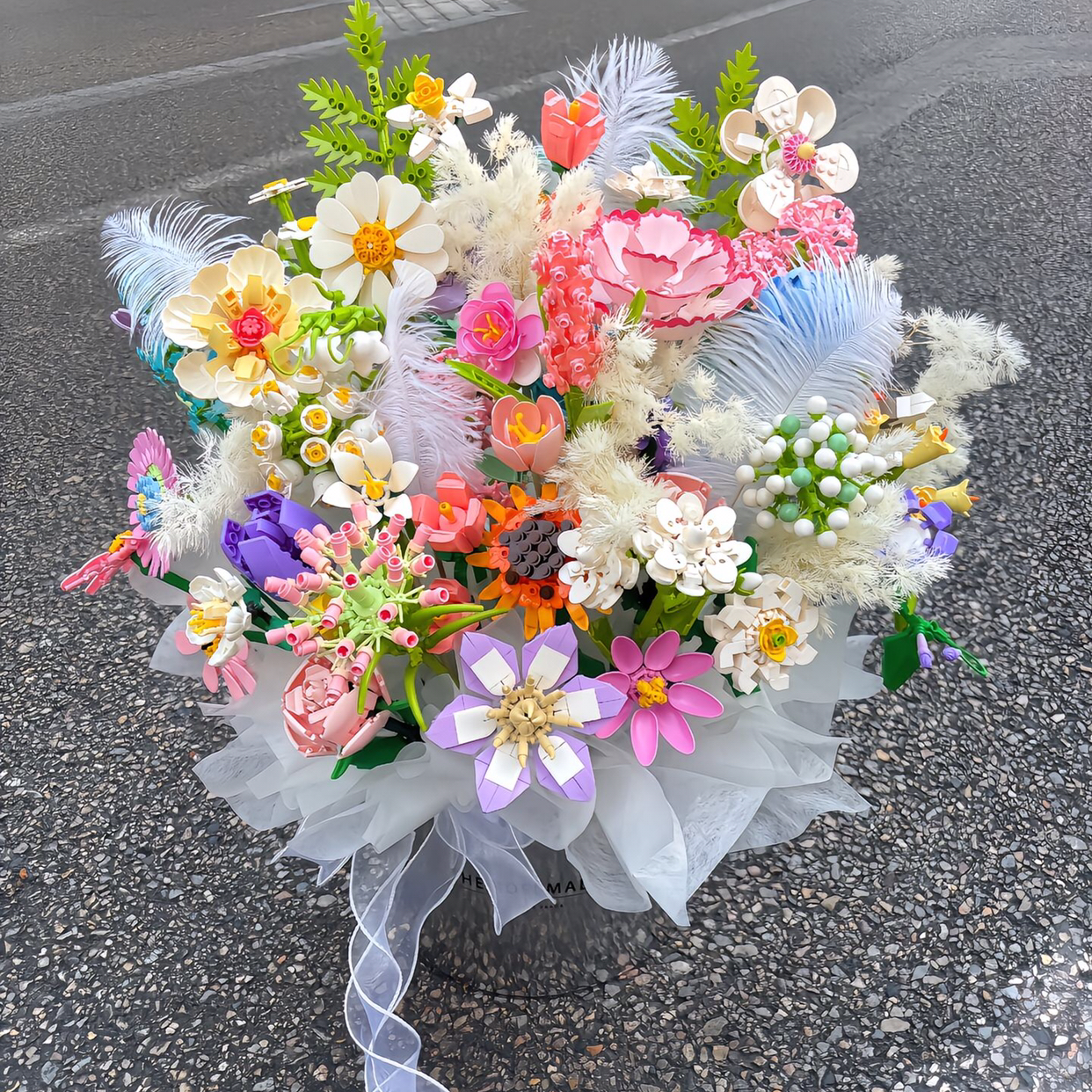 毕业季闺蜜新婚送男女友情人节礼物兼容乐高积木花束玫瑰花抱抱桶
