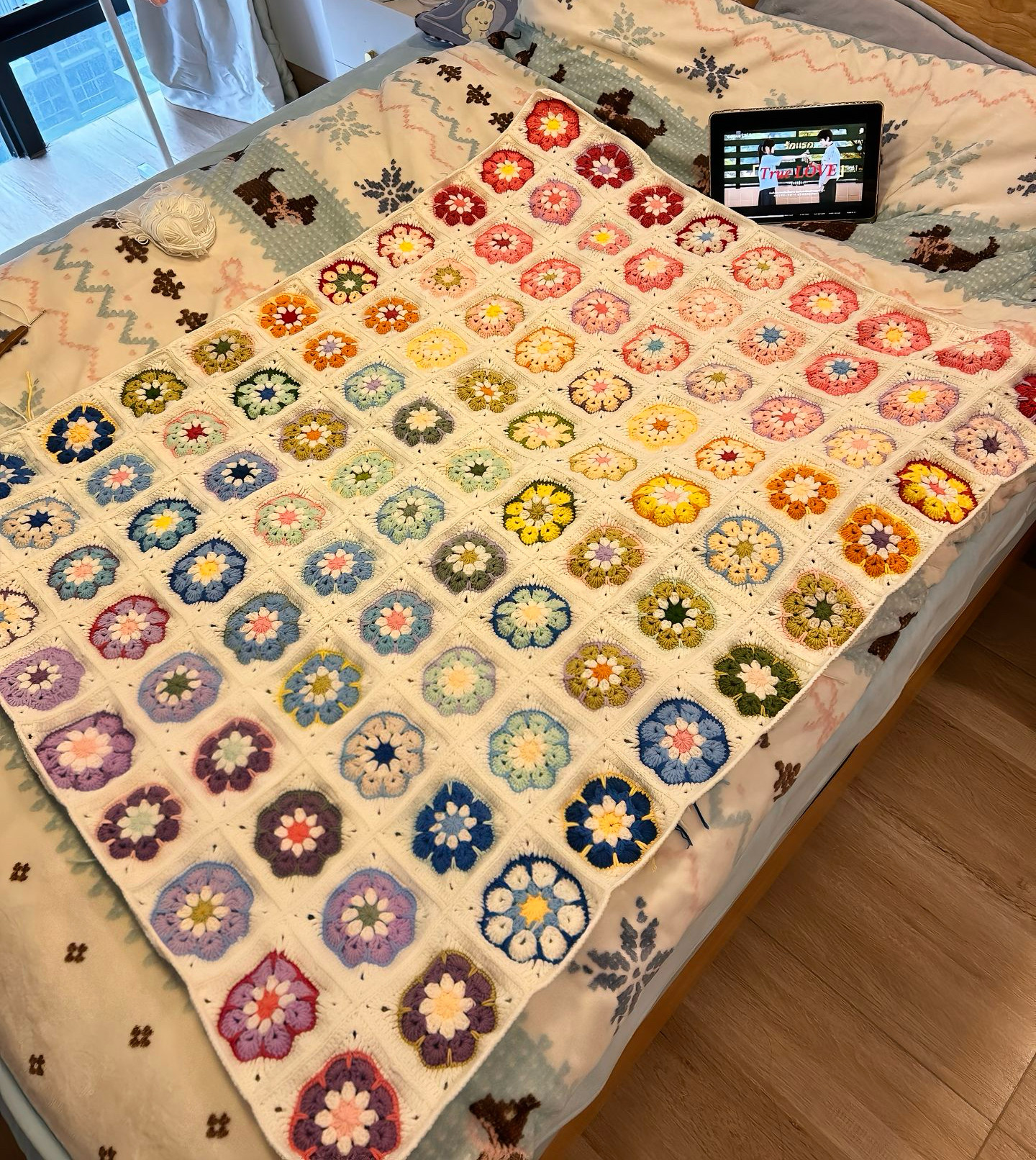 新款复古风彩色花园拼花毯手工DIY编织钩针棉线毯子毛线团材料包