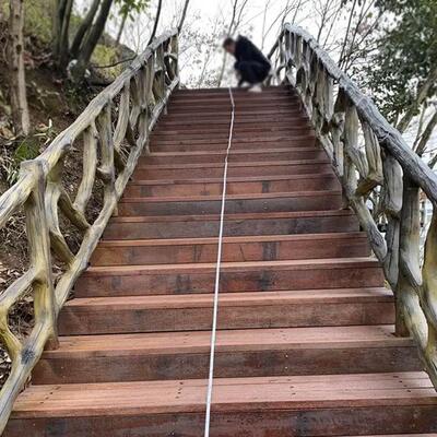 全国多仓水泥仿木护栏河道栏杆仿树藤护栏混凝土仿竹护栏景观围栏