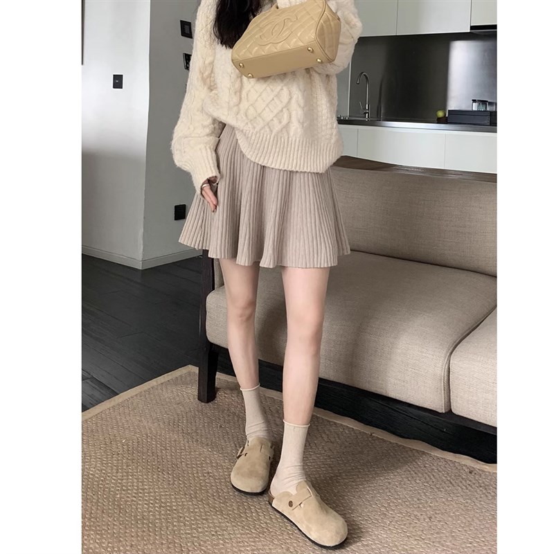 孕妇半身裙松紧腰针织半裙秋冬新款潮妈高腰显瘦S百褶A字短裙春秋