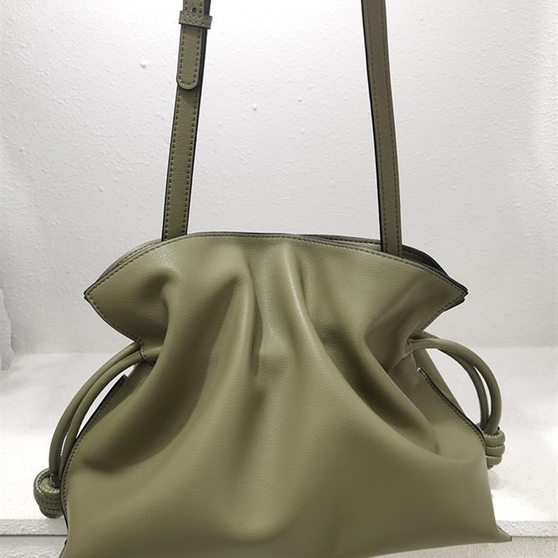 2021 Women Genuine Leather Bag Calfskin BMucket Bag Pure Col