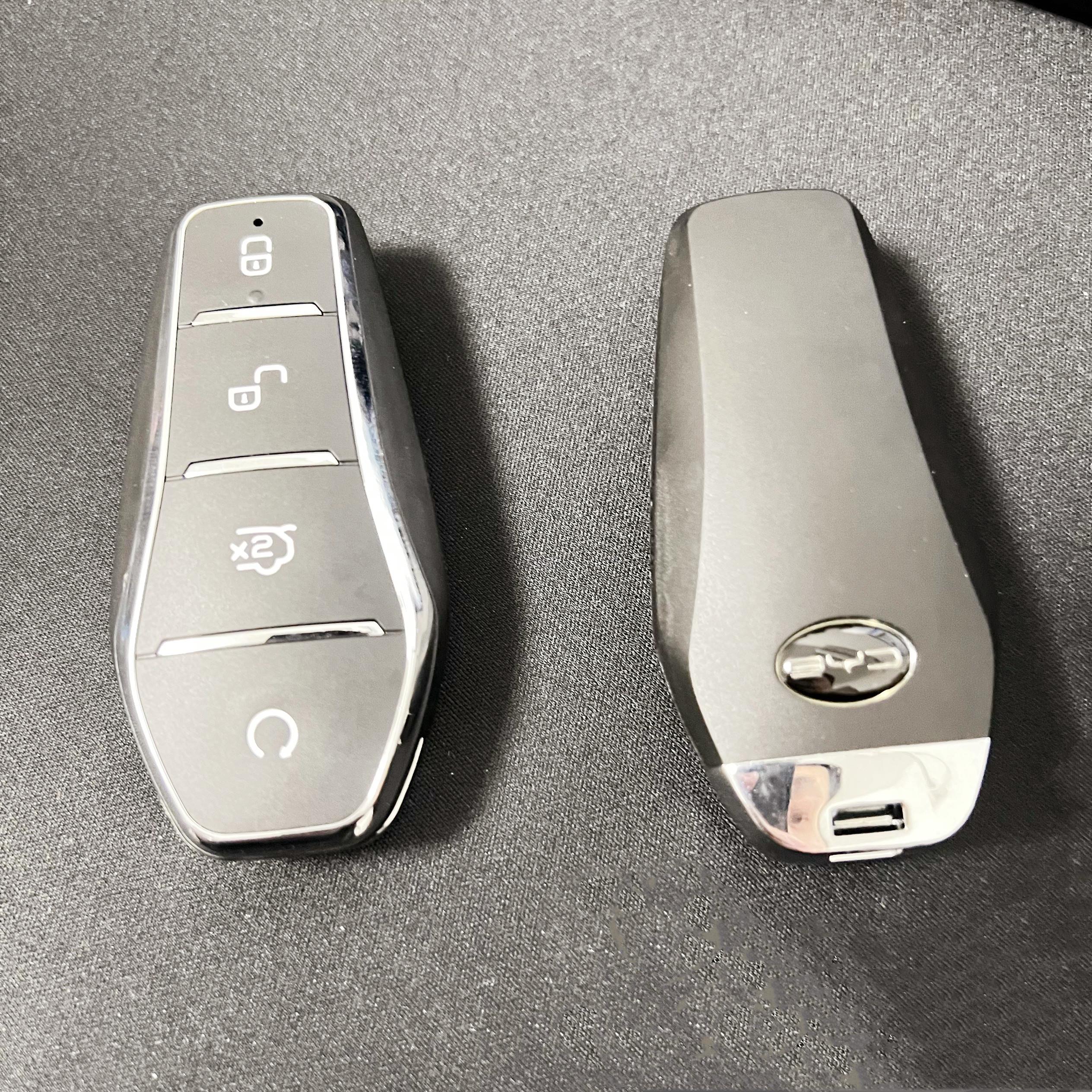 适用于比亚迪秦PLUS 全新秦EV MD-i智能卡D1宋e3汉e2海豚海鸥钥匙