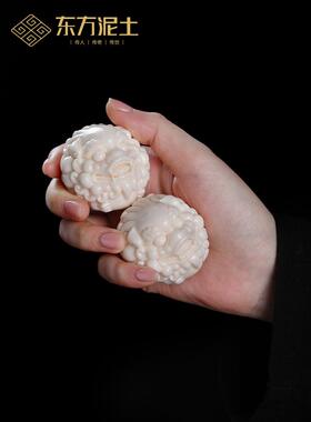 东方陶土万事如意实心皮绣男士减压把柄饰品