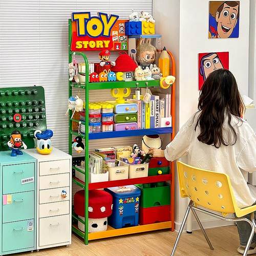 书桌旁落地置物架铁艺多巴胺客厅卧室高颜值学生书本杂物分层书架