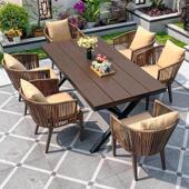 新款 豪华庭院花园休闲塑木桌椅户外别墅露台防水耐晒简约餐桌组合