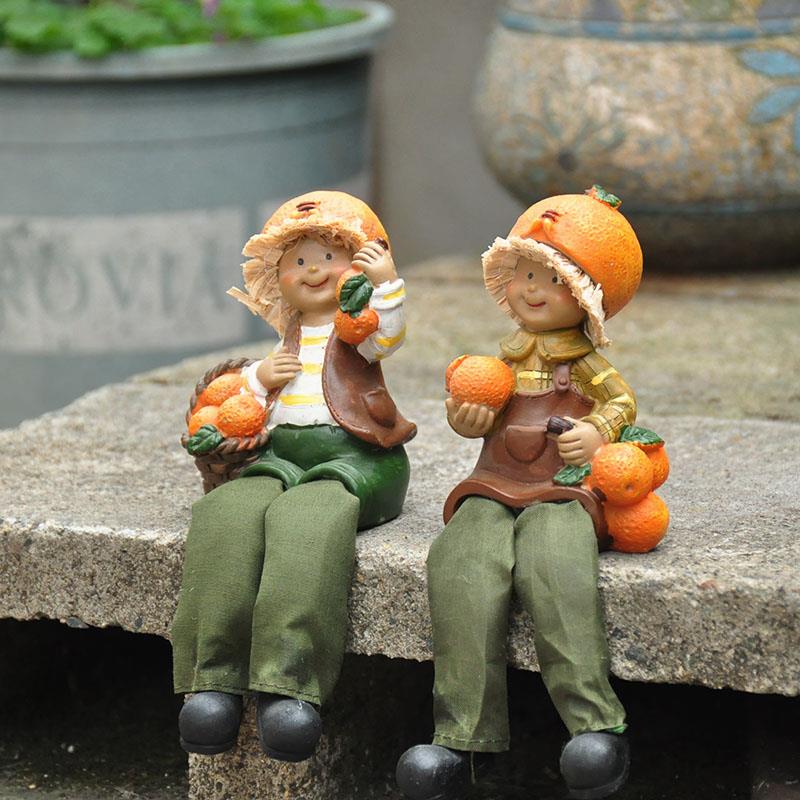 特价乡村田园手工彩绘水果吊脚娃娃松果娃娃花园露台摆件装饰品