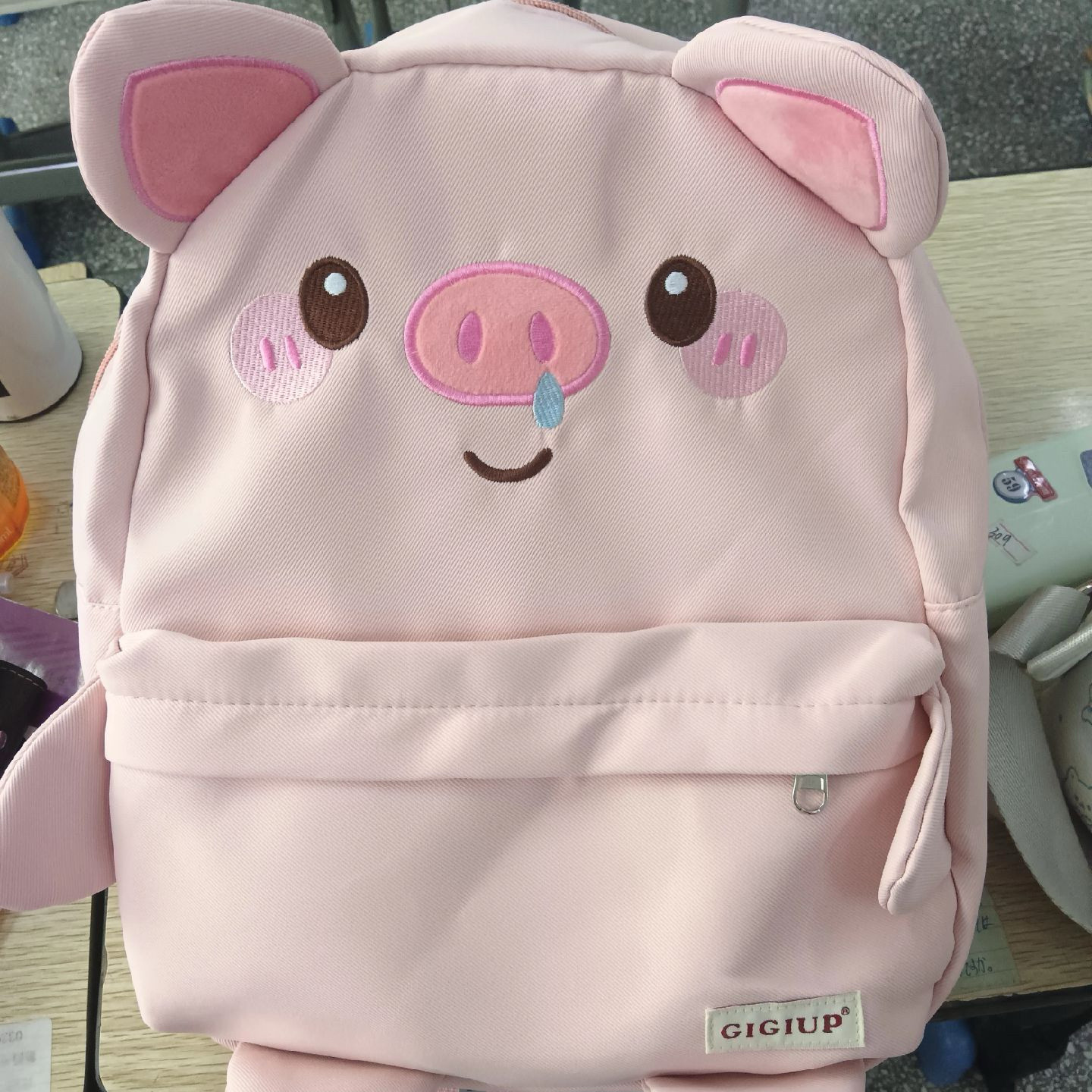 小猪背包可爱少女心学生专用大容量双肩包2026鼻涕猪图案包包