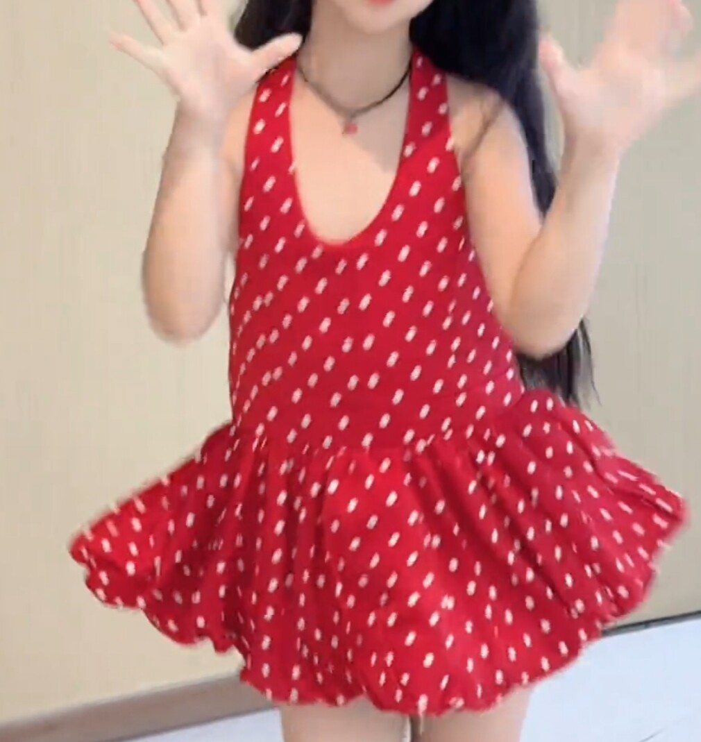 女童夏季连衣裙2025新款小女孩洋气红色波点吊带裙儿童超好看裙子
