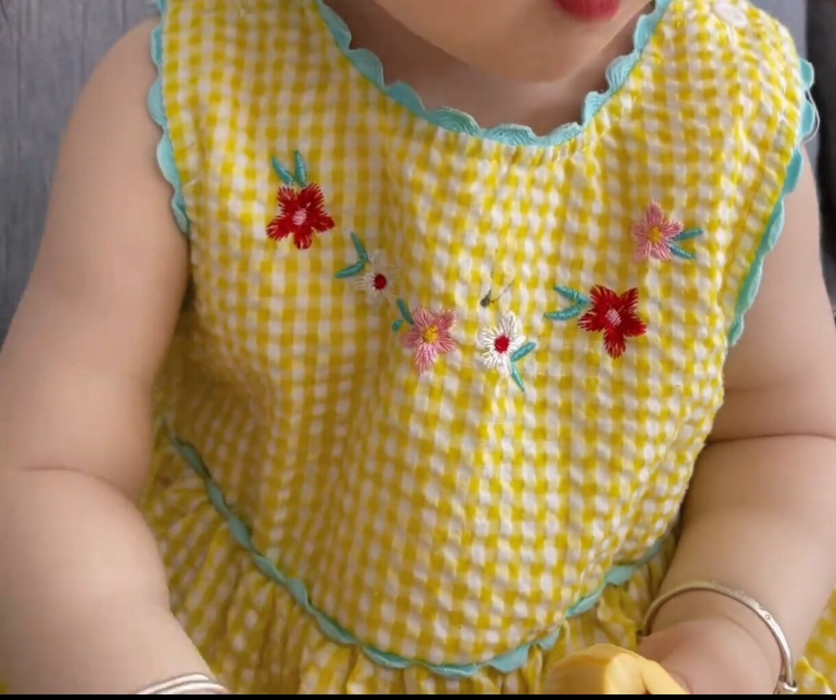 夏装婴儿连衣裙女宝宝超萌夏季衣服洋气小童黄色小鸭子公主裙夏天