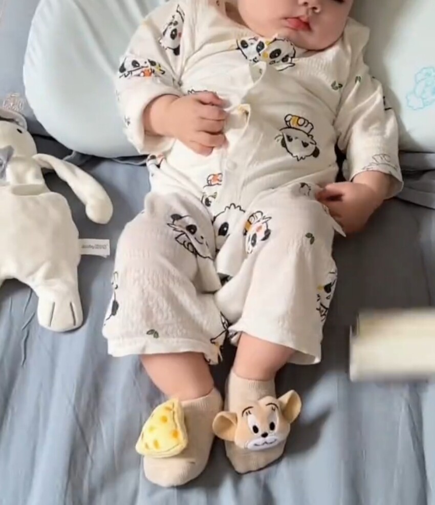 婴儿衣服夏季薄款纯棉连体衣春秋新生儿睡衣空调长袖宝宝爬服哈衣