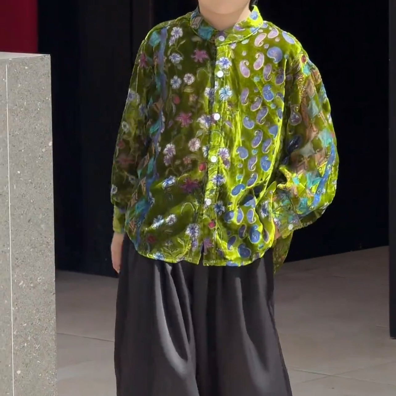 墨绿色高级感花花衬衫小众轻奢外套春秋新款2026儿童男孩上衣