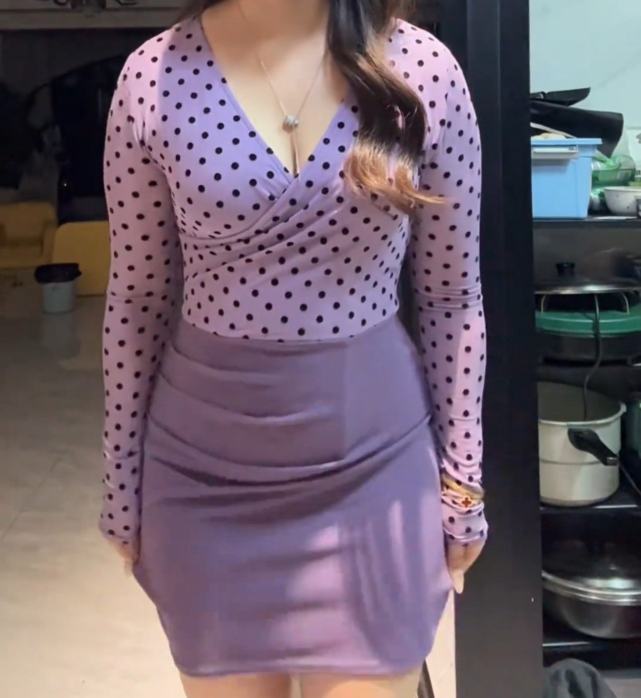 紫色连衣裙套装韵味十足波点秋冬季V领打底包臀裙御姐风假两件