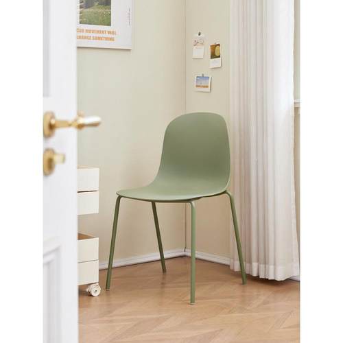 北欧家用餐椅现代简约铁艺塑料凳子奶茶店商用洽谈椅办公书桌椅子