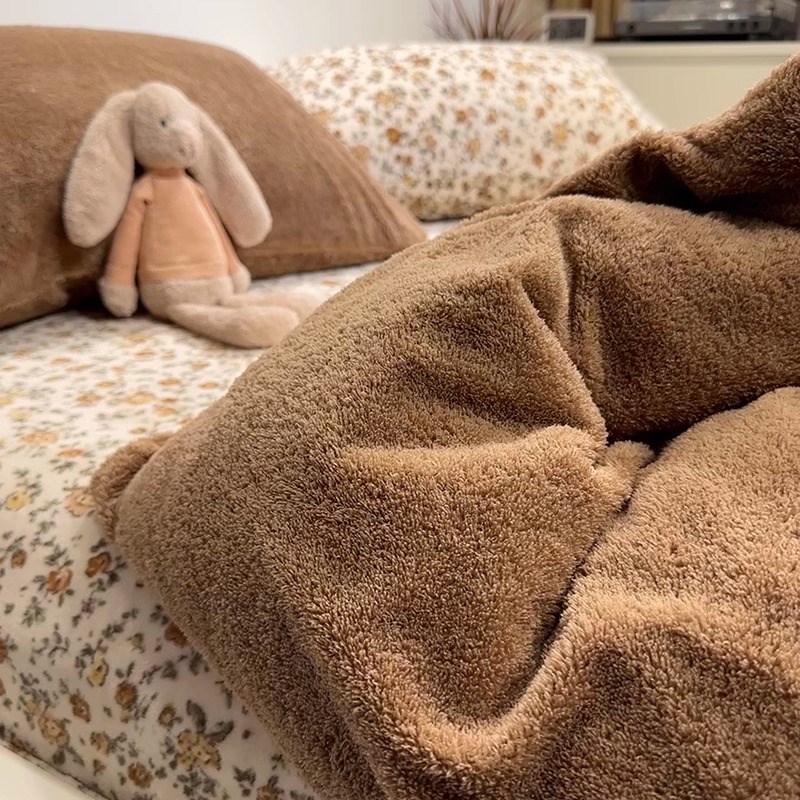 冬季小碎花混搭牛l奶米粒绒四件套加厚双面法兰珊瑚绒床单笠三件