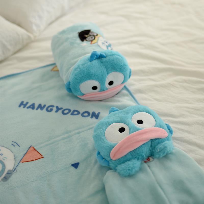丑鱼抱枕汉顿毛毯大嘴怪午睡枕可携式卷毯空调毯珊瑚绒毯儿童毯礼