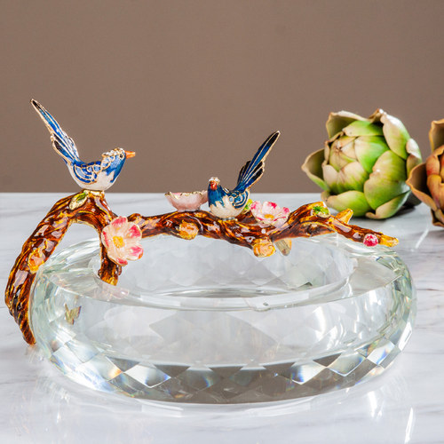 新中式轻奢厚玻璃圆形手工珐琅彩吸铁设计灵动喜鹊烟灰缸家用送礼