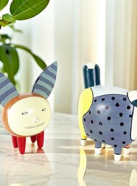 现代极简抽象彩色波点猫咪摆件样板间客厅电视柜软装饰品彩色猫