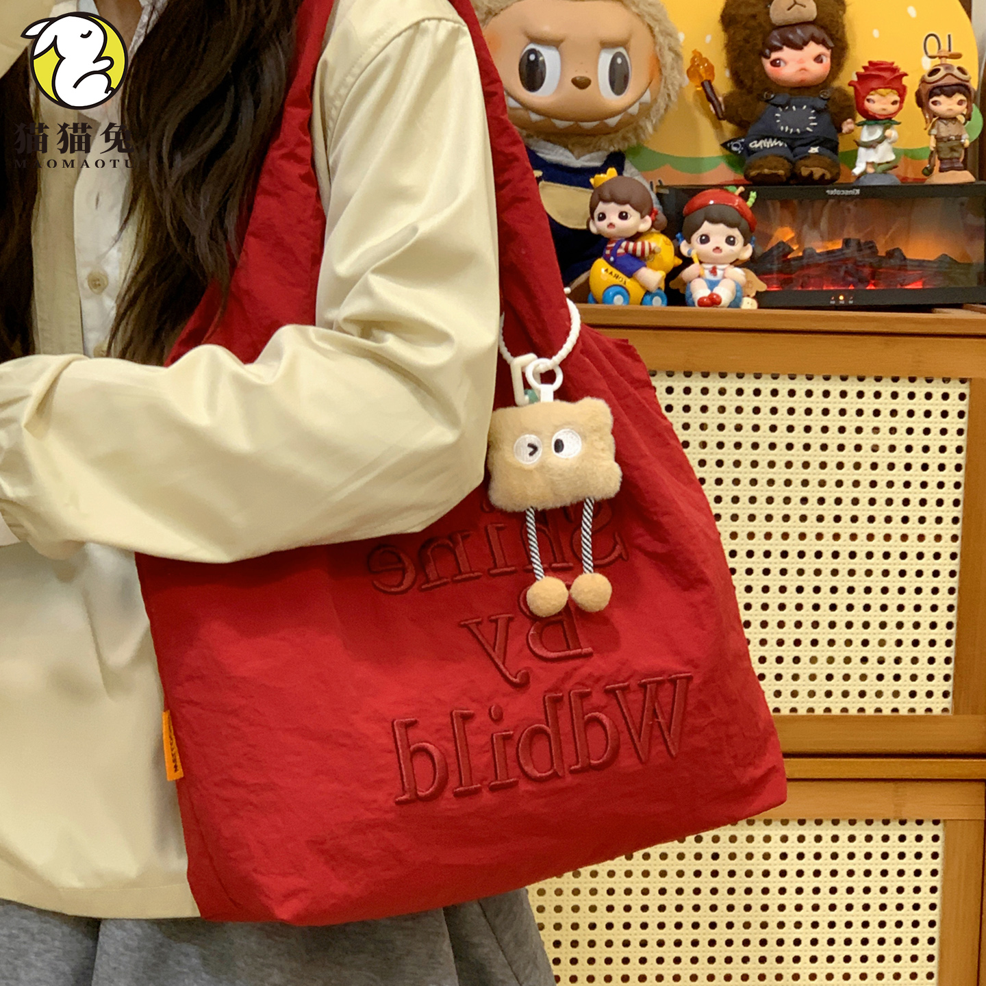 大容量韩系字母帆布包