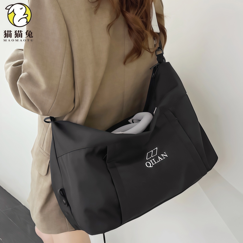行李袋旅行包高级感黑色字母女士2025新款小型轻便运动健身包女