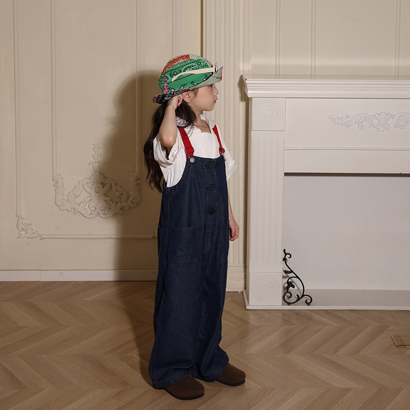 女童男童背带裤直筒裤长裤秋季撞色牛仔裤宽松童装学生小个子