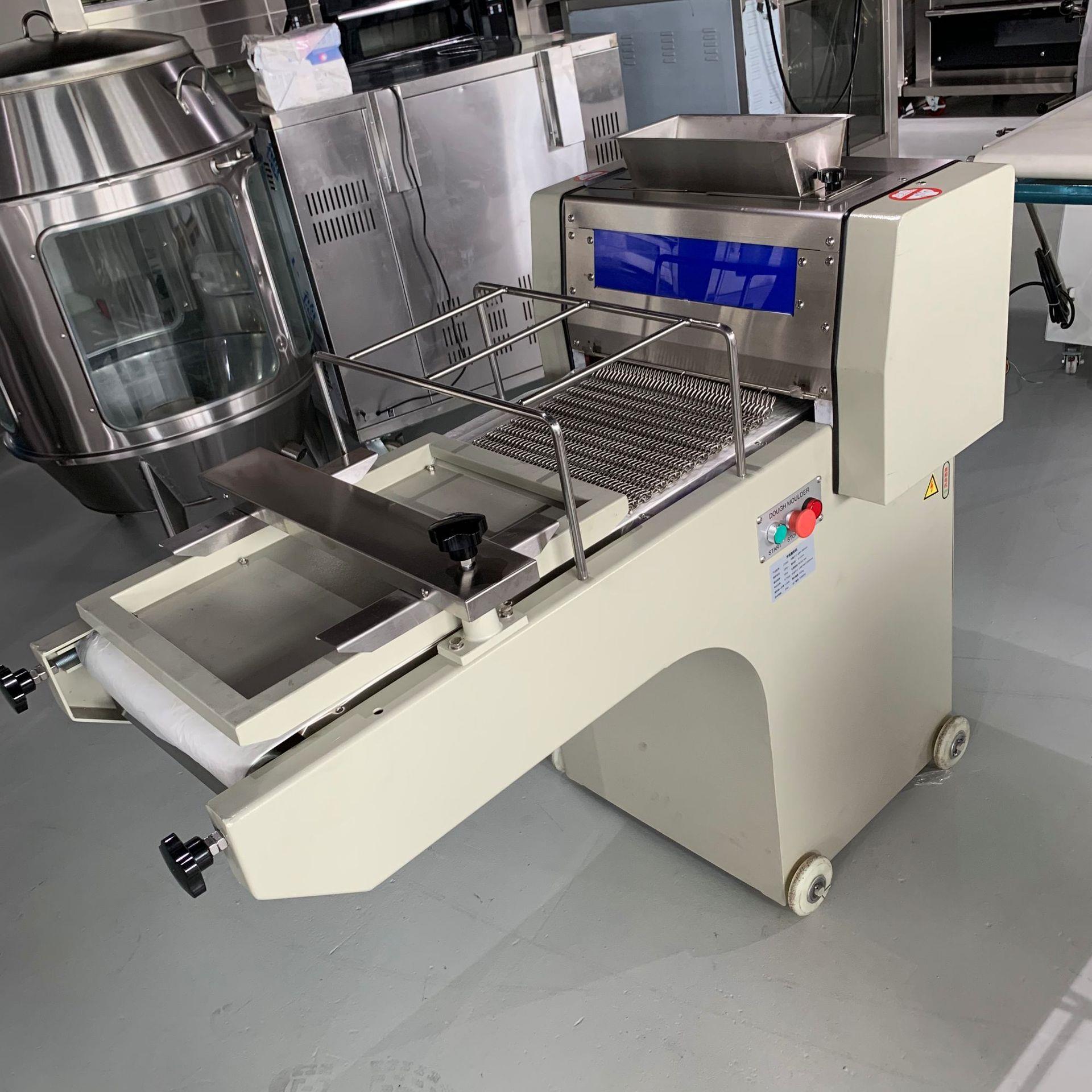 上海厂家直销 吐司整形机面包成型机 面包房设备烘焙设备商用