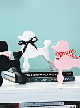 创意狗鹿熊摆件北欧可爱动物客厅电视柜家居装饰儿童卧室桌面书柜