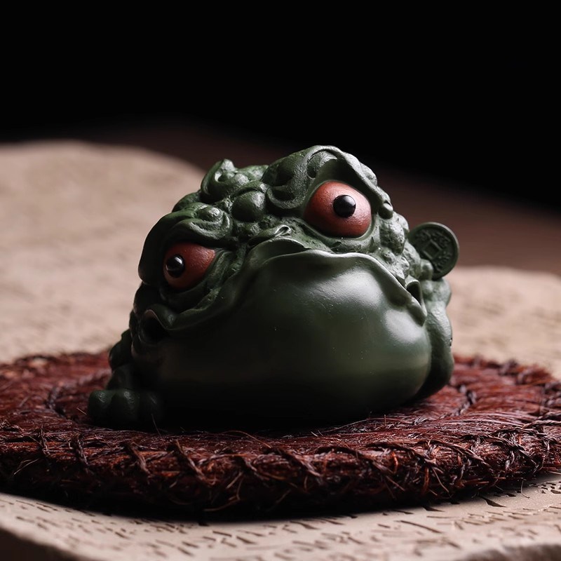 宜兴原矿紫砂茶宠摆件招财金蟾绿泥名家全手工茶玩装饰精品可养