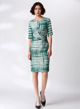 无袖背心绿色春秋款修身褶皱包臀一步长袖连衣裙秋冬大码女装新款