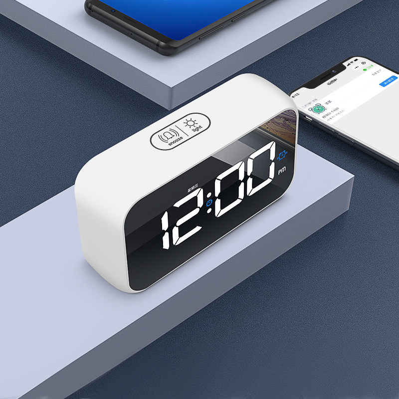 三每F1智能手机APP小程序闹钟充电LED学生儿童床头整点报时静音表