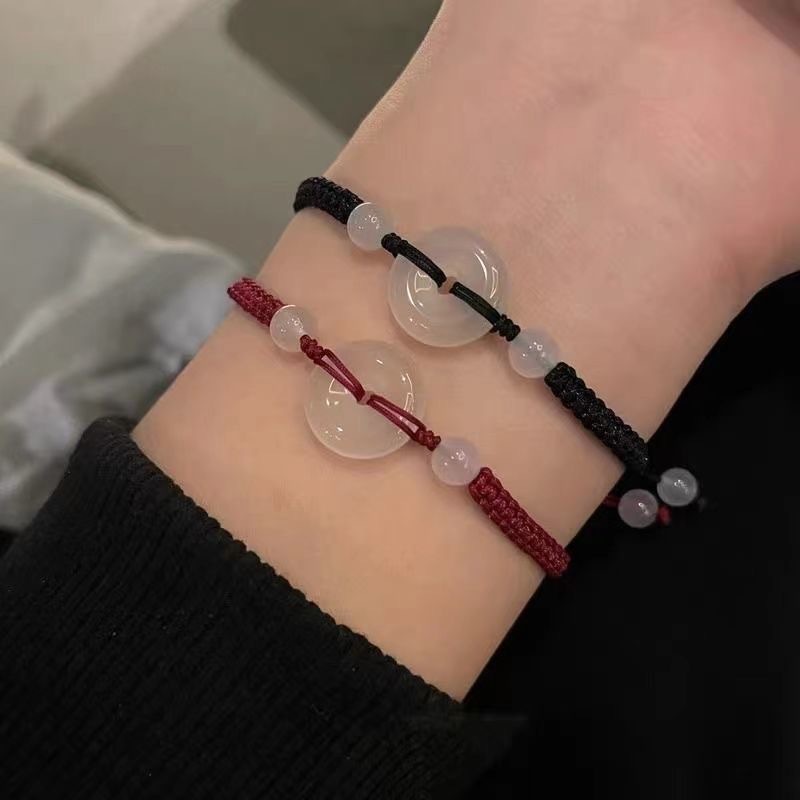 新款平安扣男女生手链情侣款小众设计感女手串本命年红绳编织