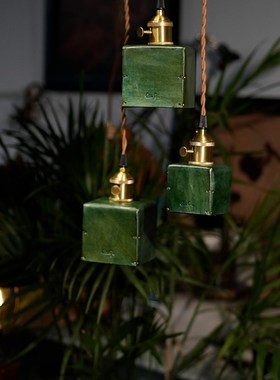 墨绿色方小块极简立体卧室床头柜B餐桌茶室楼梯橱窗酒吧服装店吊