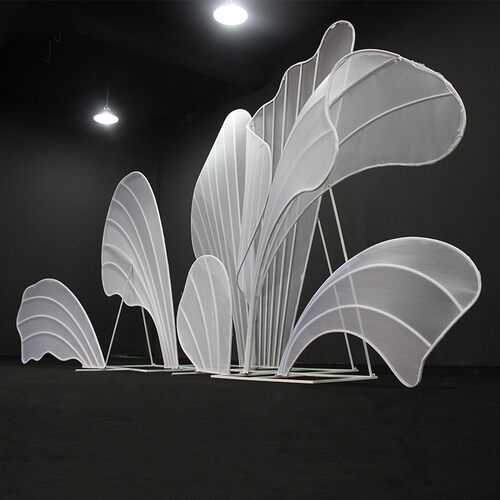 婚庆道具新款铁艺贴纱大型舞台背景花瓣摆件婚礼商场装饰美陈布置