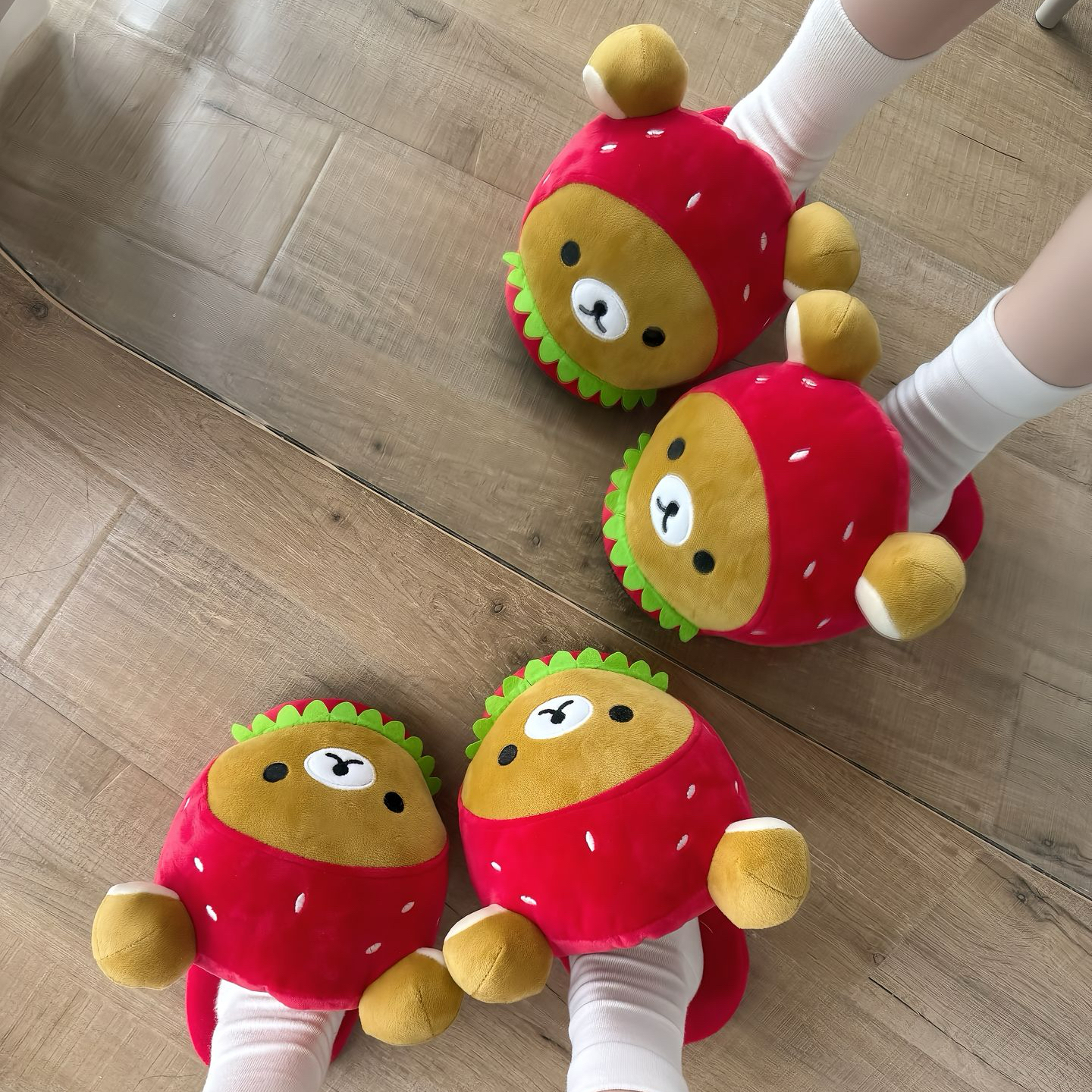 可爱小草莓熊熊棉拖鞋女秋冬新款2025红色小熊室内居家休闲棉鞋