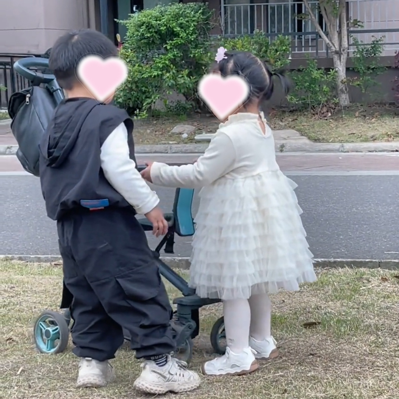 新款女童春装连衣裙2026蛋糕裙气质百搭春季洋气女宝宝公主裙子
