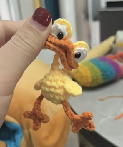 可爱黄色小鸭子毛线钩织diy材料包2025钩织小丑鸭挂件丑萌钥匙扣