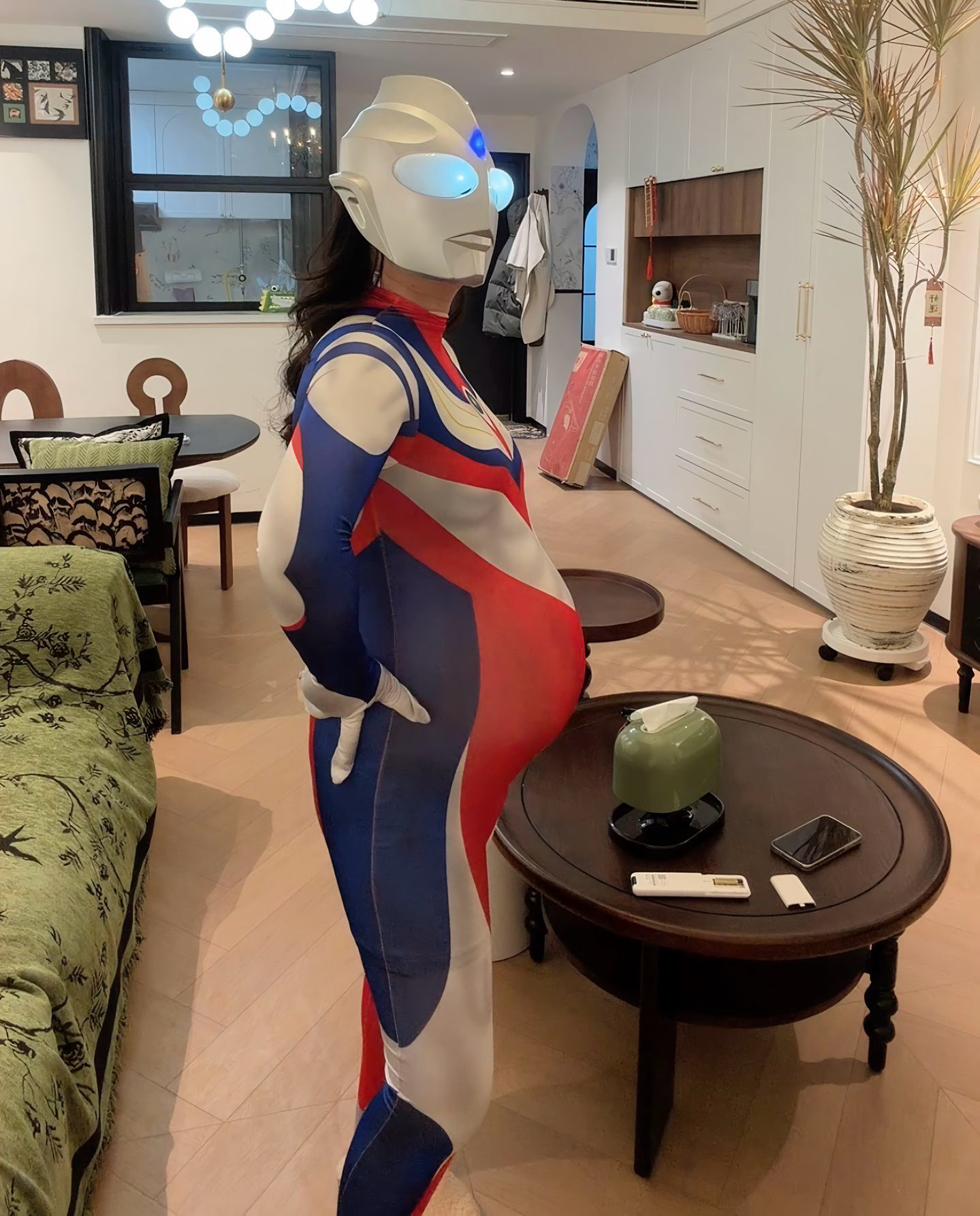 凹凸曼衣服新款2025创意扮演男童cos服大人版紧身成人款连体衣