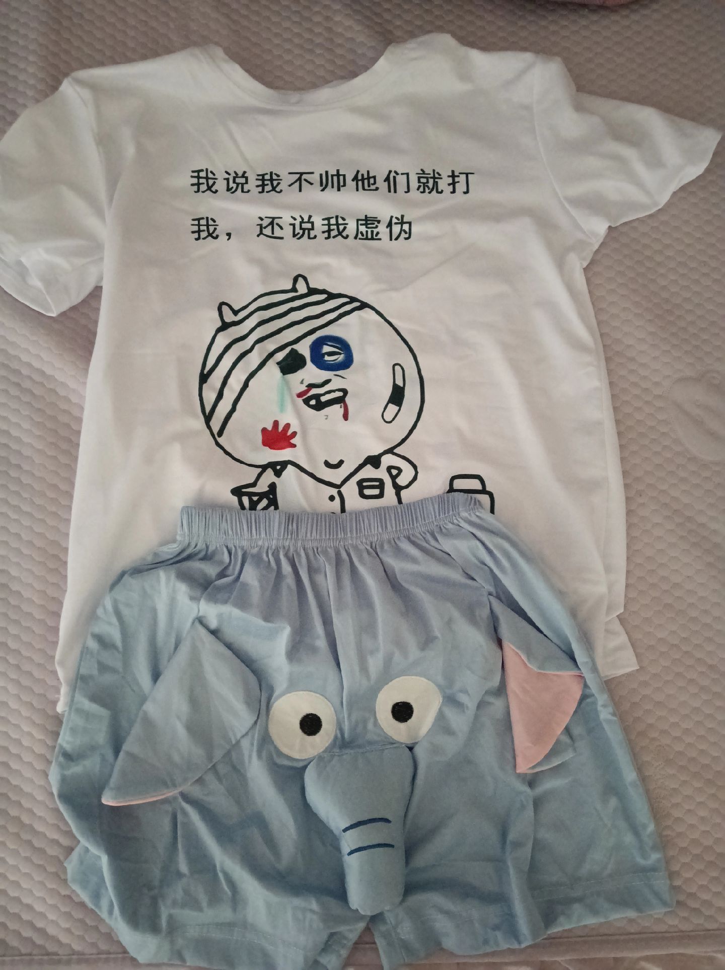 新款卡通动漫周边短袖T恤男女学生抽象半袖打底上衣潮t