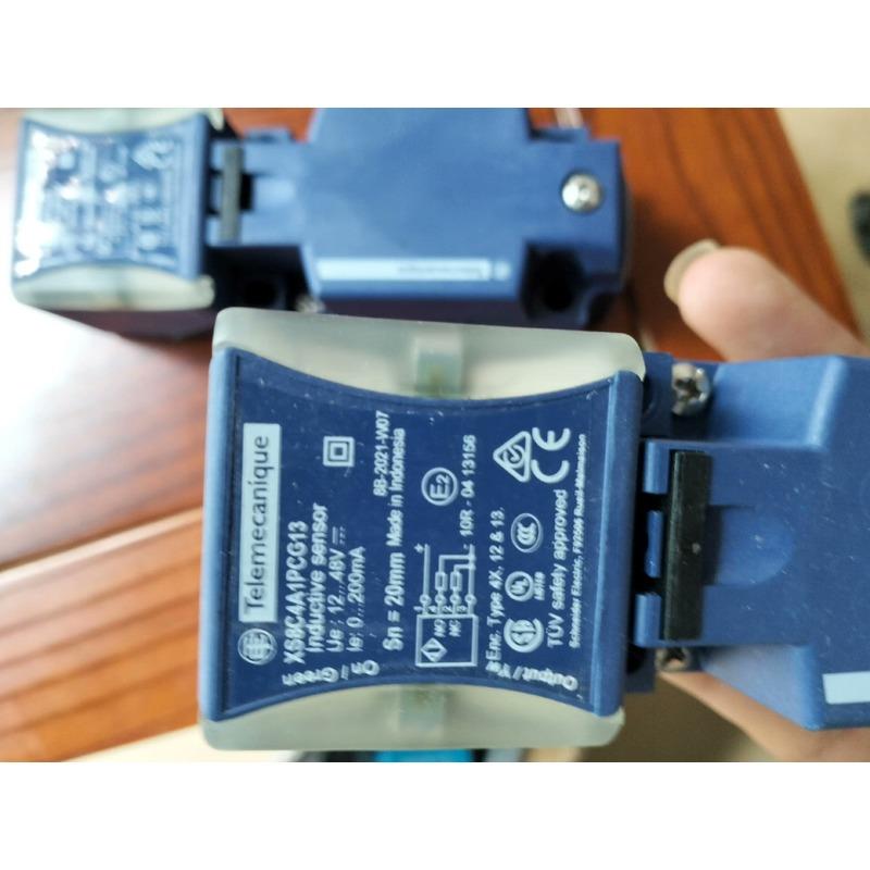 全新接近开关XS8C4A1PCG13电感式金属传感