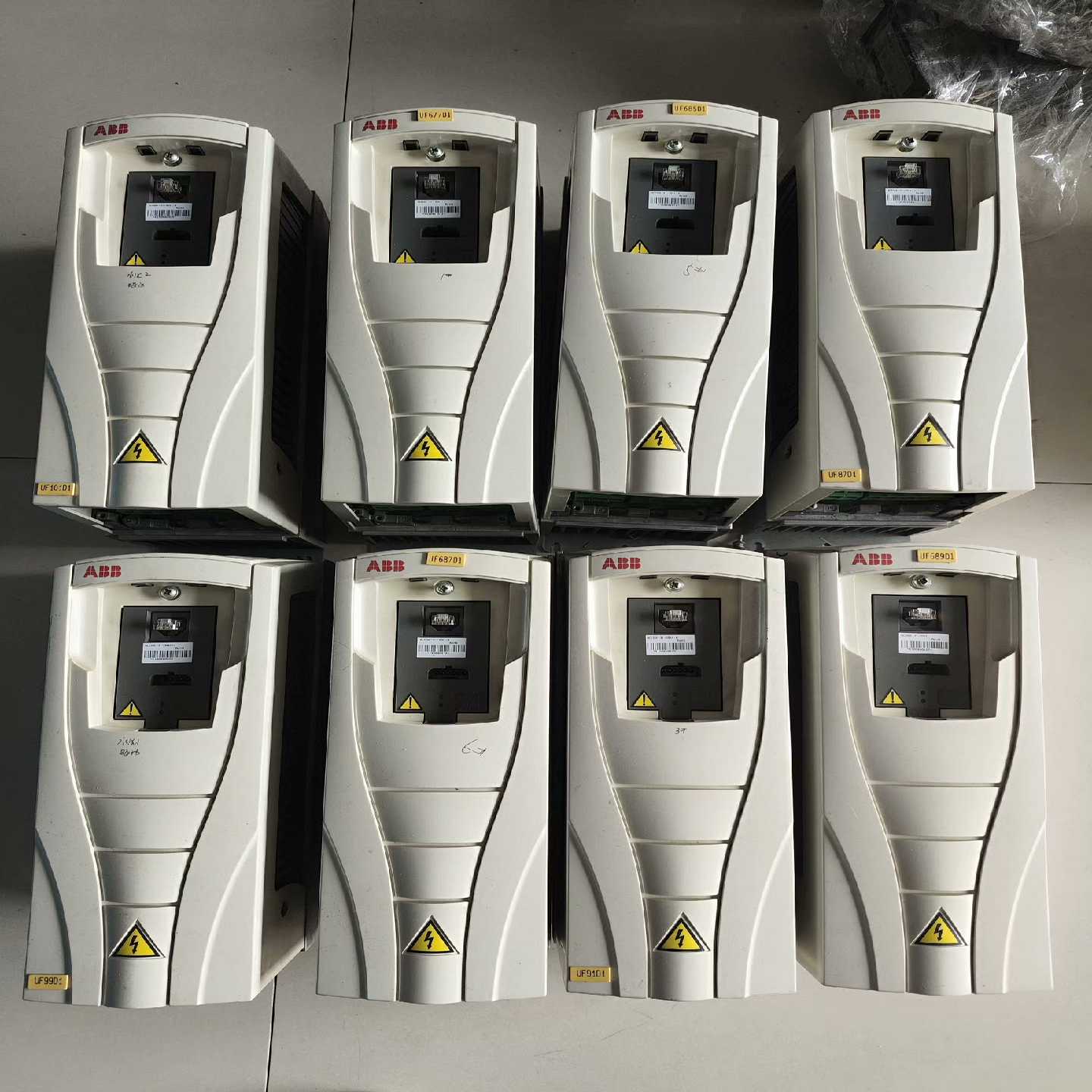 ABB变频器acs550-01-04a1-4(佳毅工控)