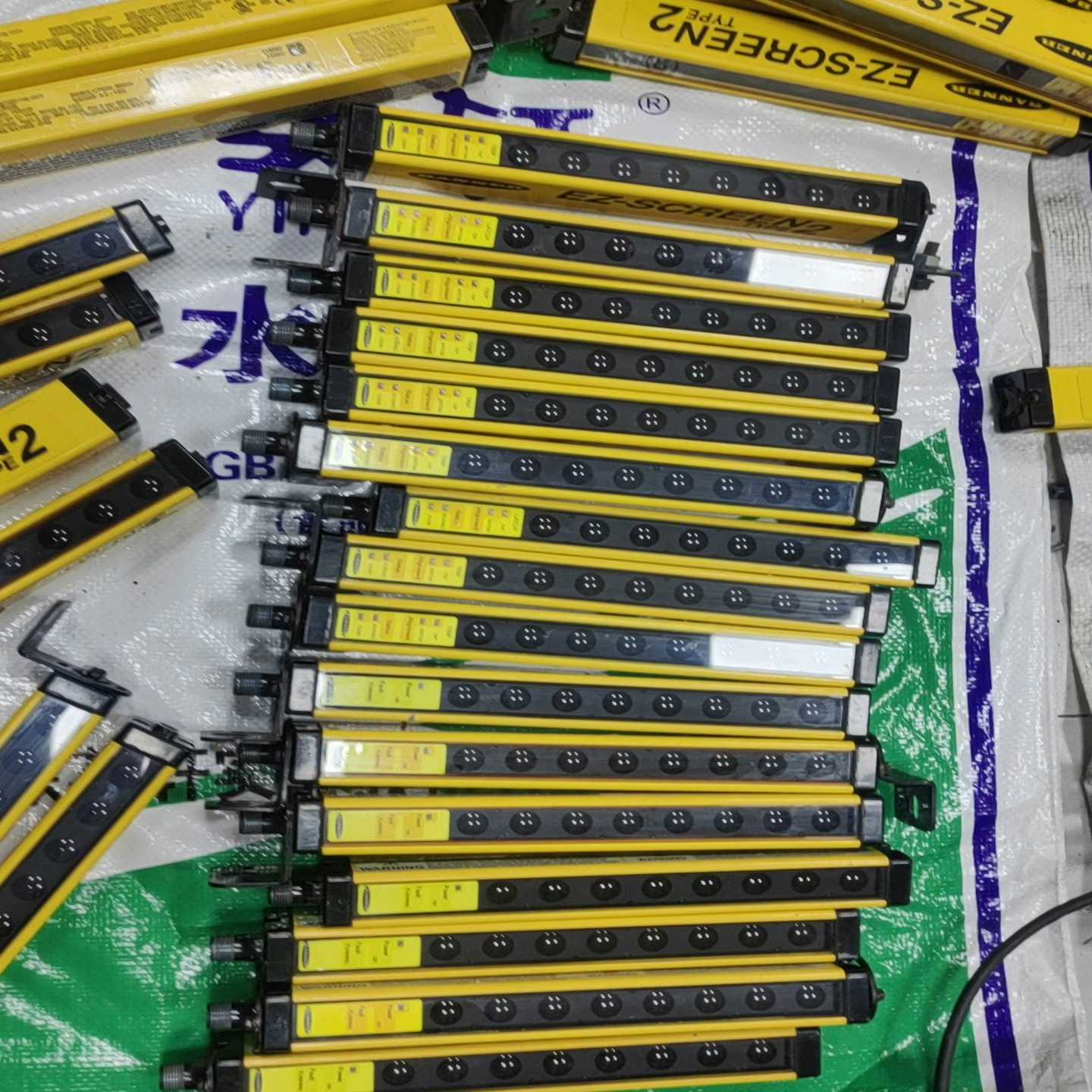 (询价)BANNER邦纳安全光栅LS2E30-150Q8 LS2TR