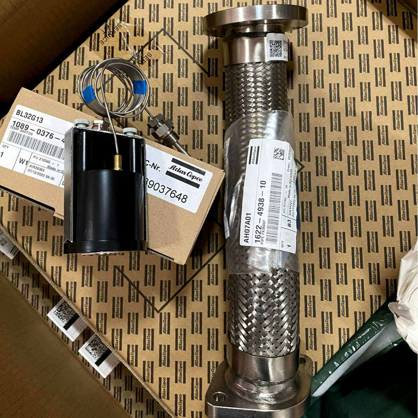 ATLAS  COPCO V29 S060-M1x4气动打磨机进