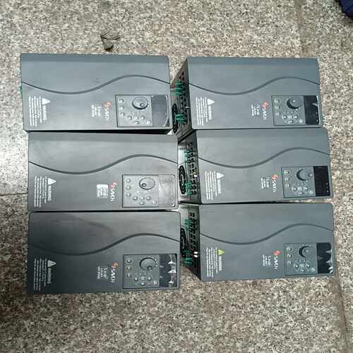 议~三基3100/4/5.5/11KW变频器功能成色如图