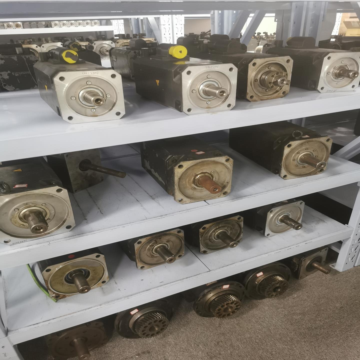 询价拍~1FT6082-1AF71-4EG1 电机