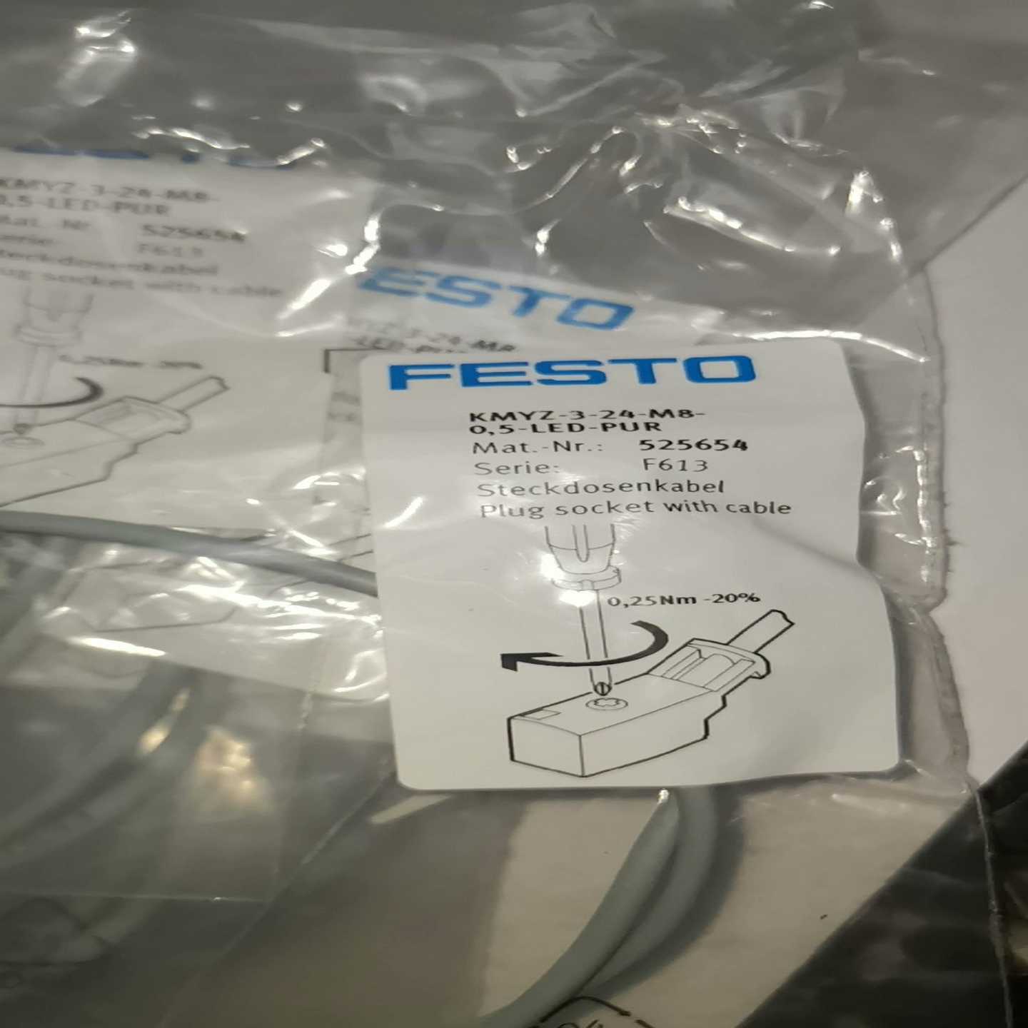 议价525654，FESTO费斯托连接线电缆插头线 KMYZ-3