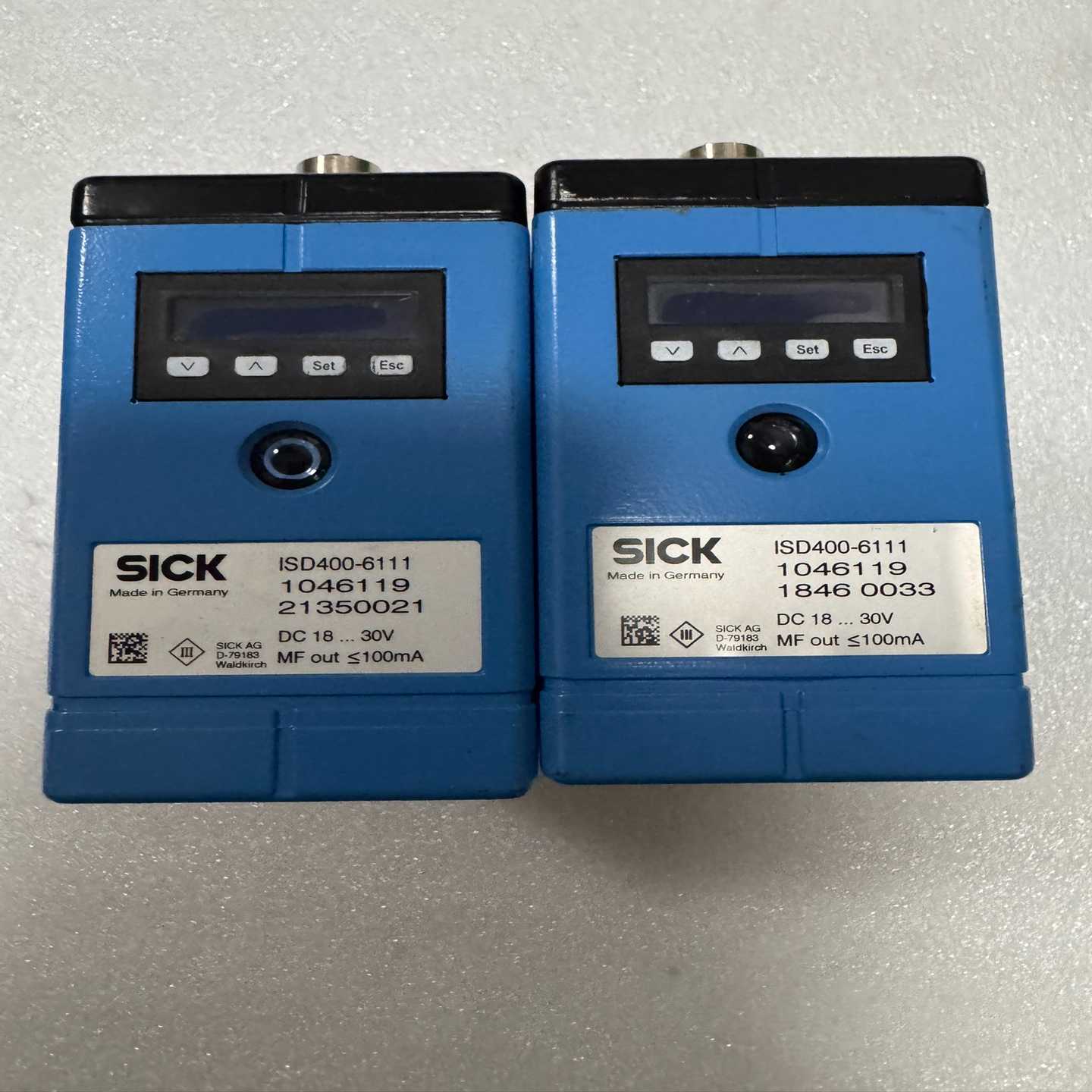 SICK西克ISD400-6111激光测距传感器，成色如图，（佳毅工控）