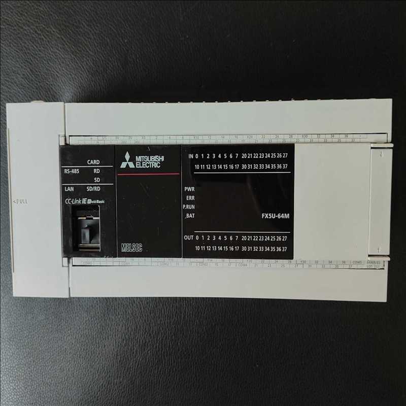 FX5U-64MR/ES，2020年10月产品，年份好成色新（崽载电子）