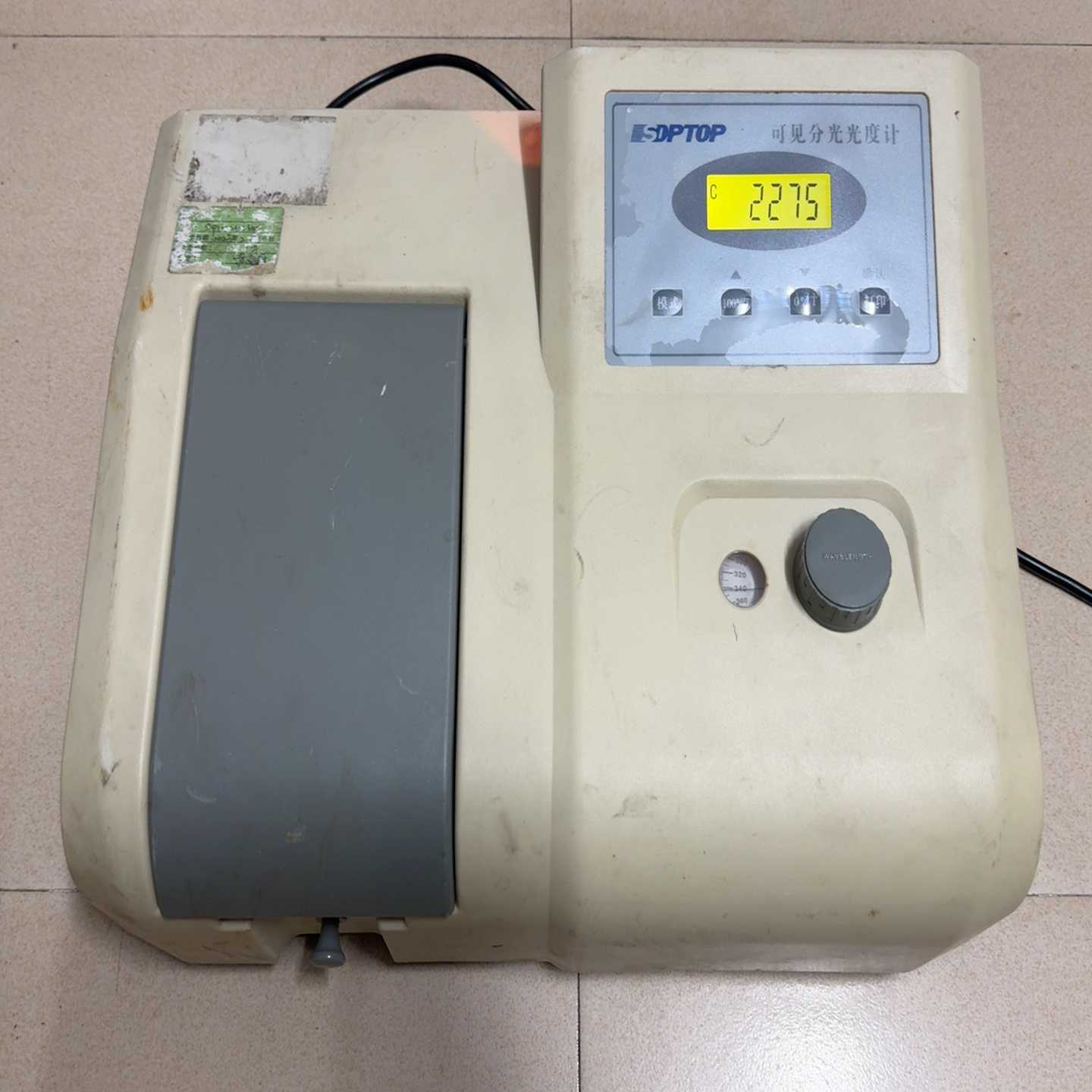 上海仪器可见分光光度计721，成色如图，！~询价