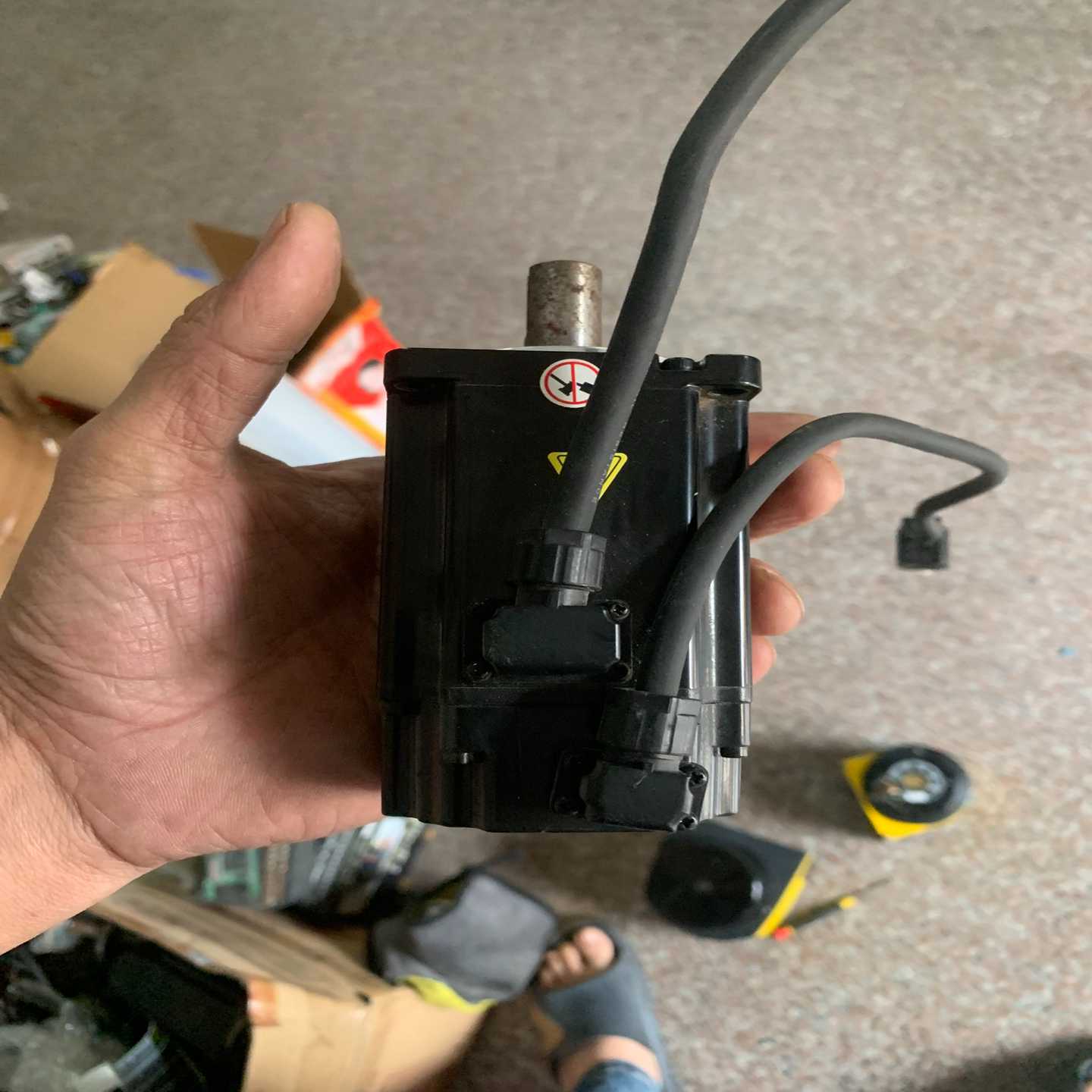 东菱伺服电机 DM1M-04A60I8S (400w) 一个~询价