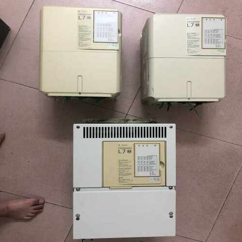 议~安川L7变频器 正常用拆下 图中3个型号，价格分别900-1